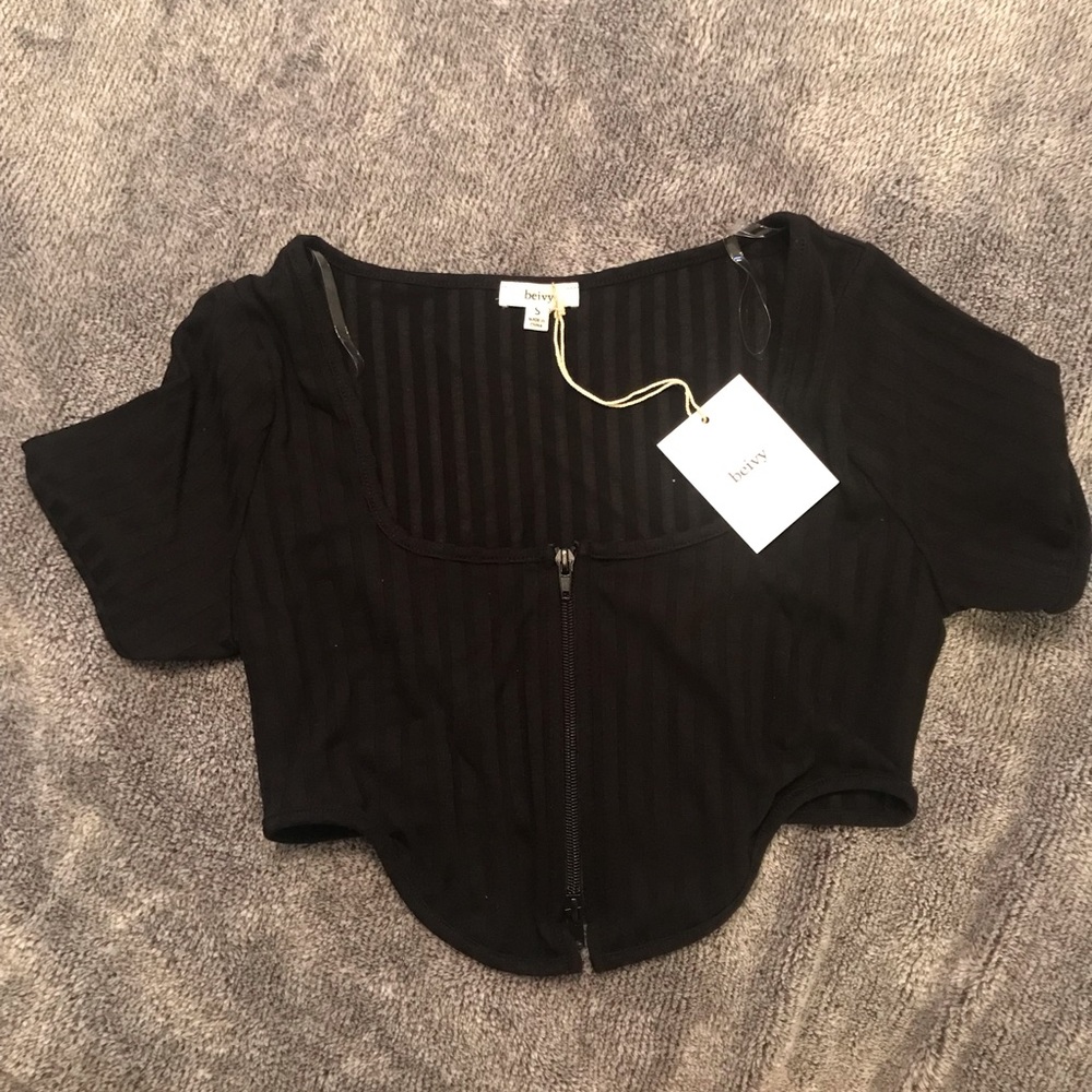 BNWT dolls kill ribbed crop top